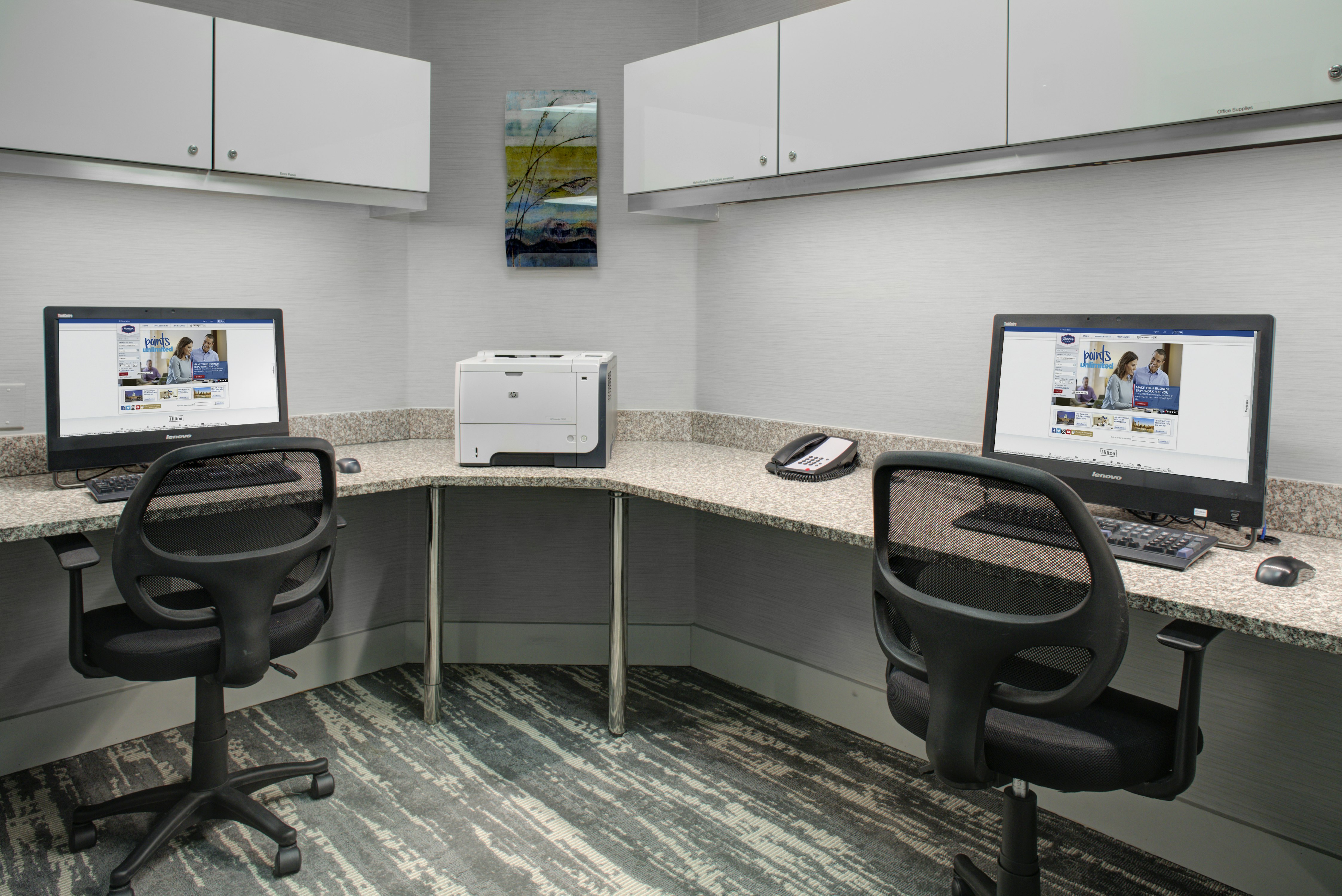 Hampton Inn and Suites Sarasota/Bradenton-Airport 48/68