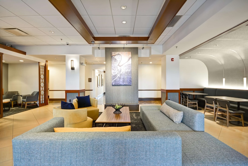 Hyatt Place Kansas City/Overland Park/Metcalf 38/64