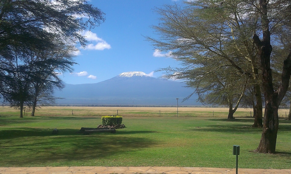 Ol Tukai Lodge Amboseli 35/50
