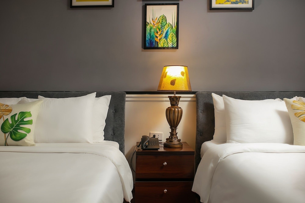 Hanoi Garden Hotel 12/62