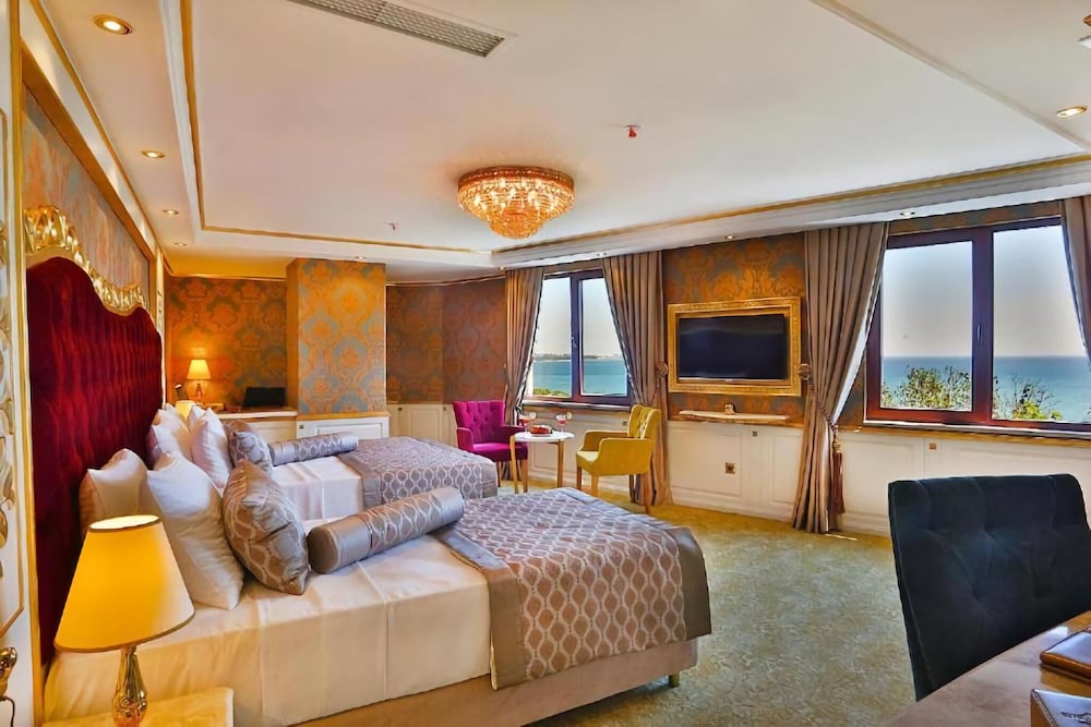 HOTEL EMIRHAN PALACE 42/67