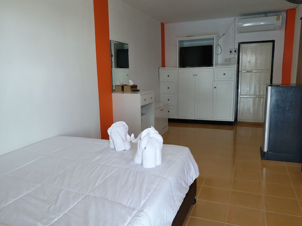 Chang Hostel Suvarnabhumi by ZUZU 32/47