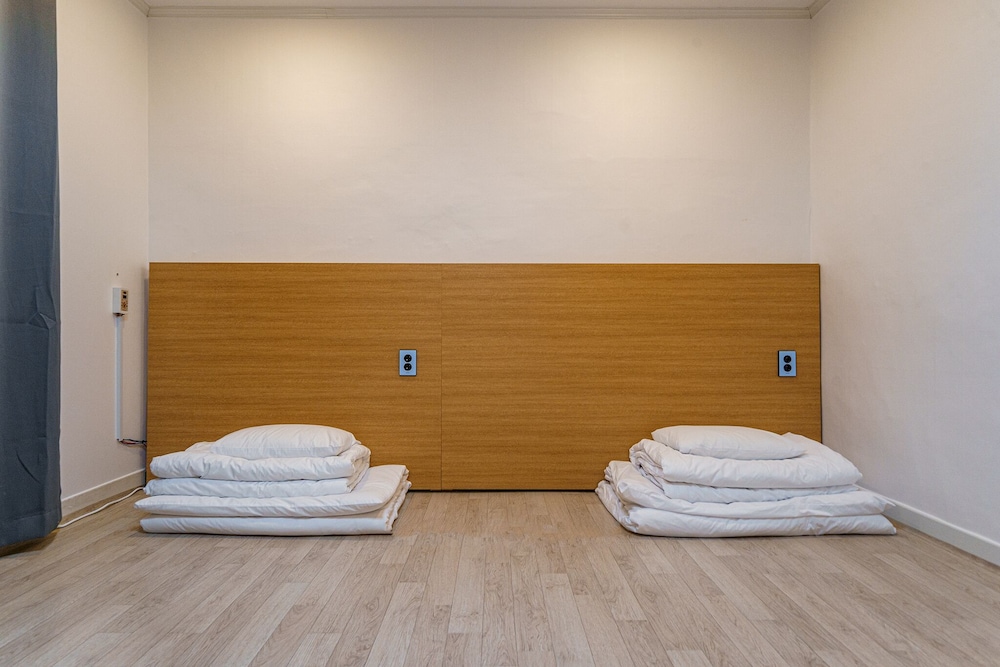 Ondol, Deluxe, 2 Futon Beds, Kitchenette