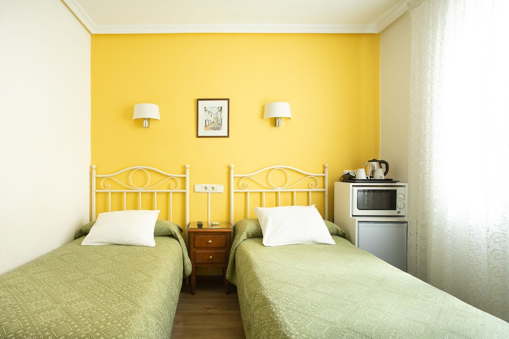 Hostal Los Alpes 23/61