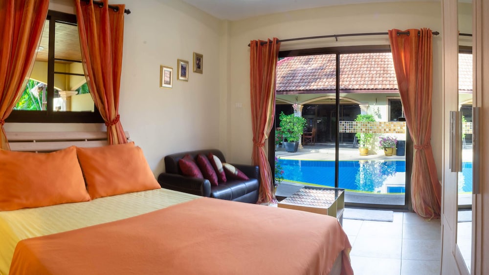 Coconut Paradise Villas 6/50