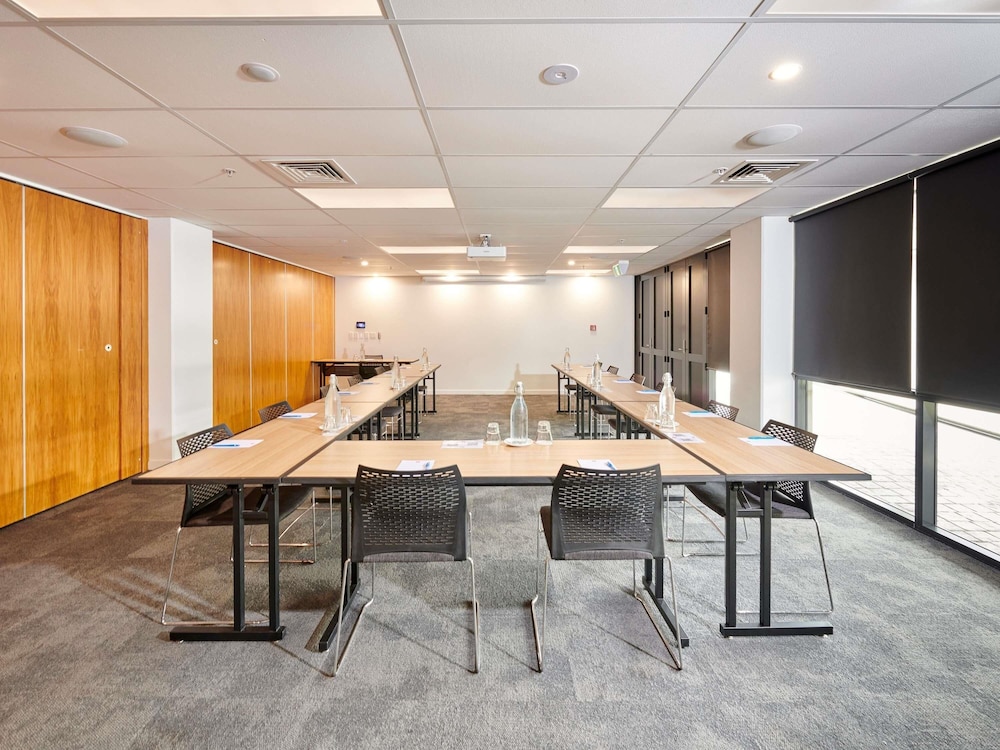 Ibis Hamilton Tainui 55/57