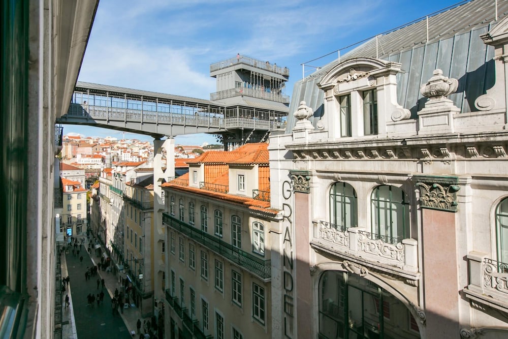 Lv Premier Chiado Ch 6/50