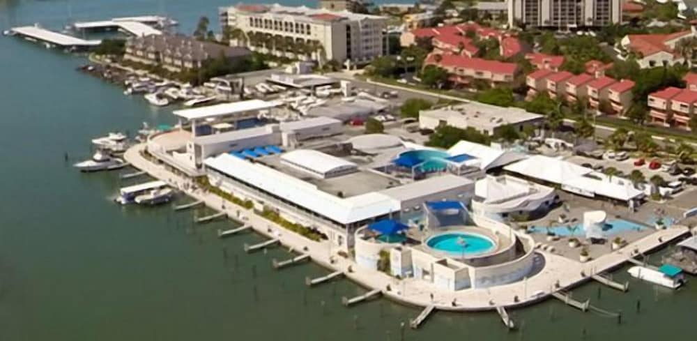 Shephards Beach Resort 57/66
