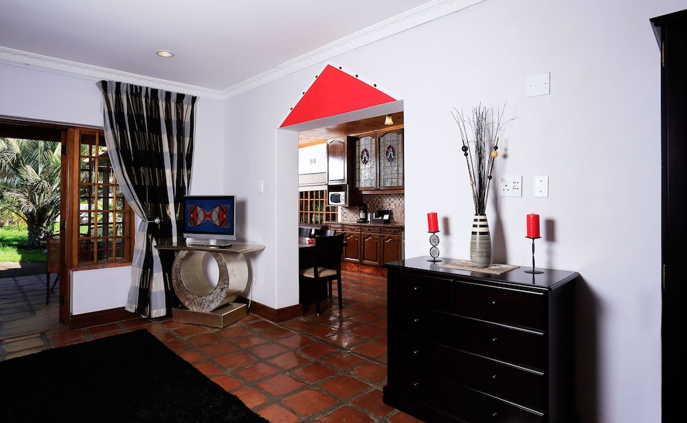 Orange-Ville Guesthouse 3/50