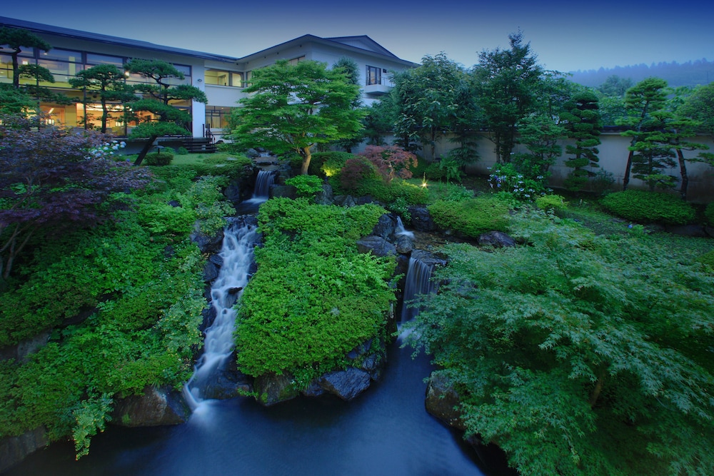 Ryokan Sansa Tei 40/44