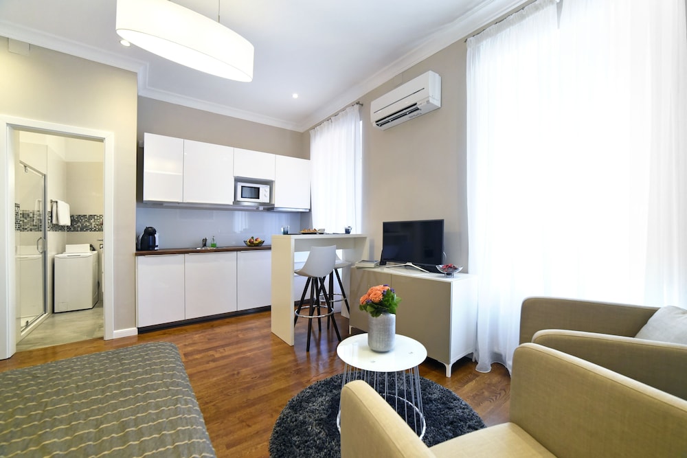 Markiz Luxury Apartments 22/37