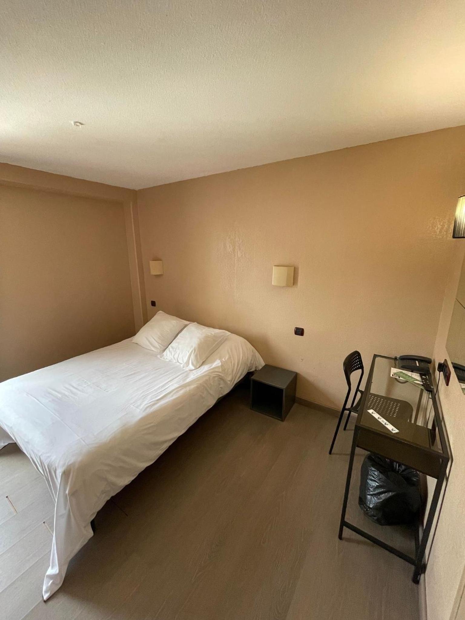Hotel Le Mejean 23/51