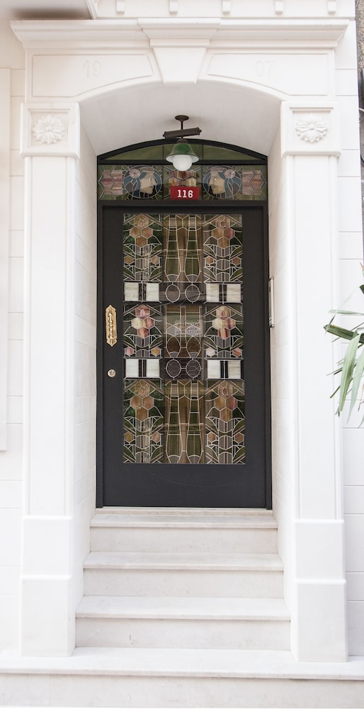 Villa Pera Suite Hotel 44/81