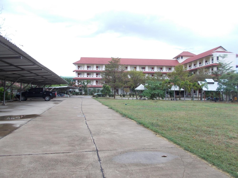 A.P. Garden Hotel 29/48