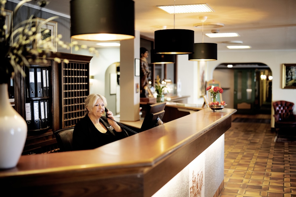 Straand Hotel 28/36