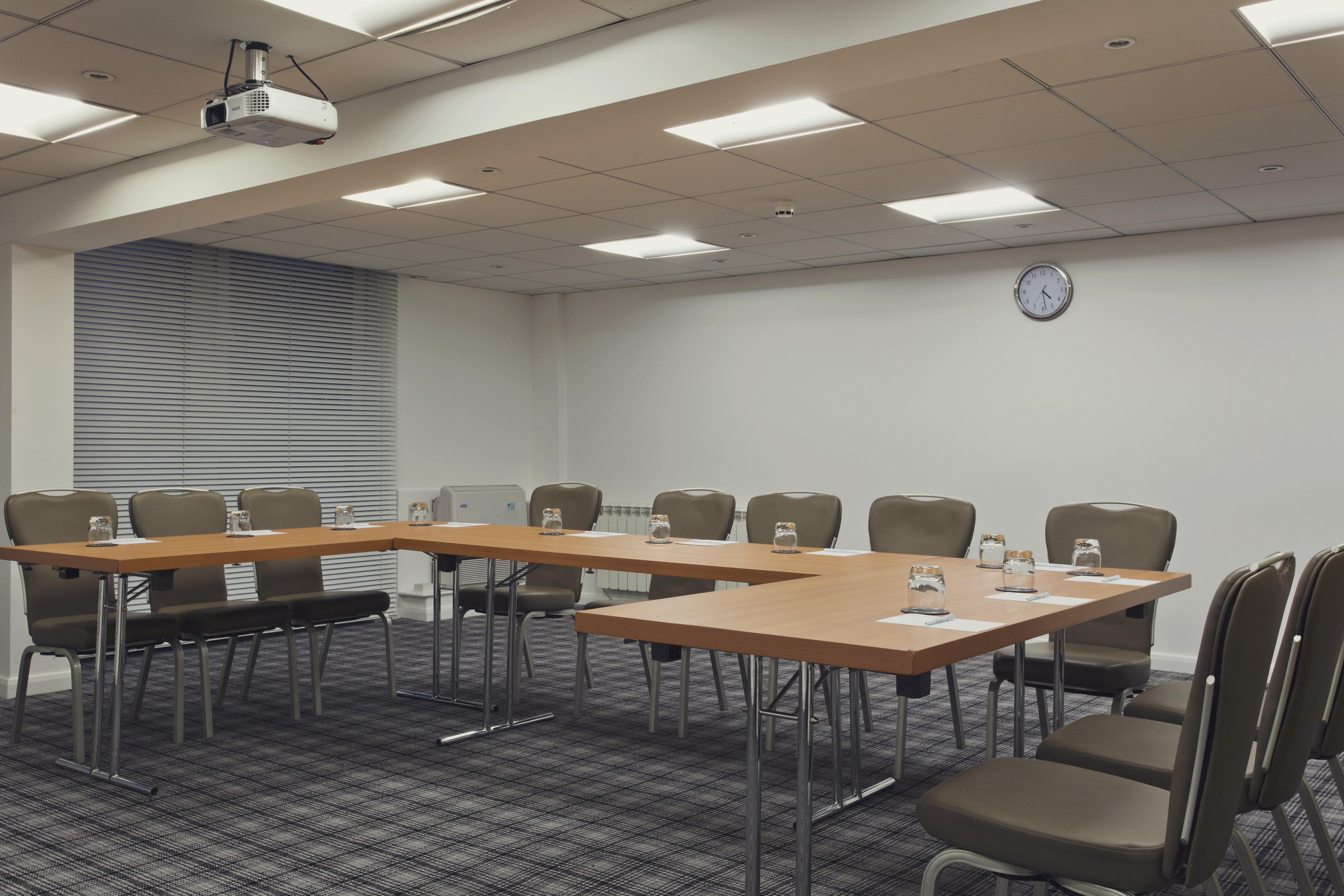 Holiday Inn Newcastle Gosforth Park By IHG 64/76
