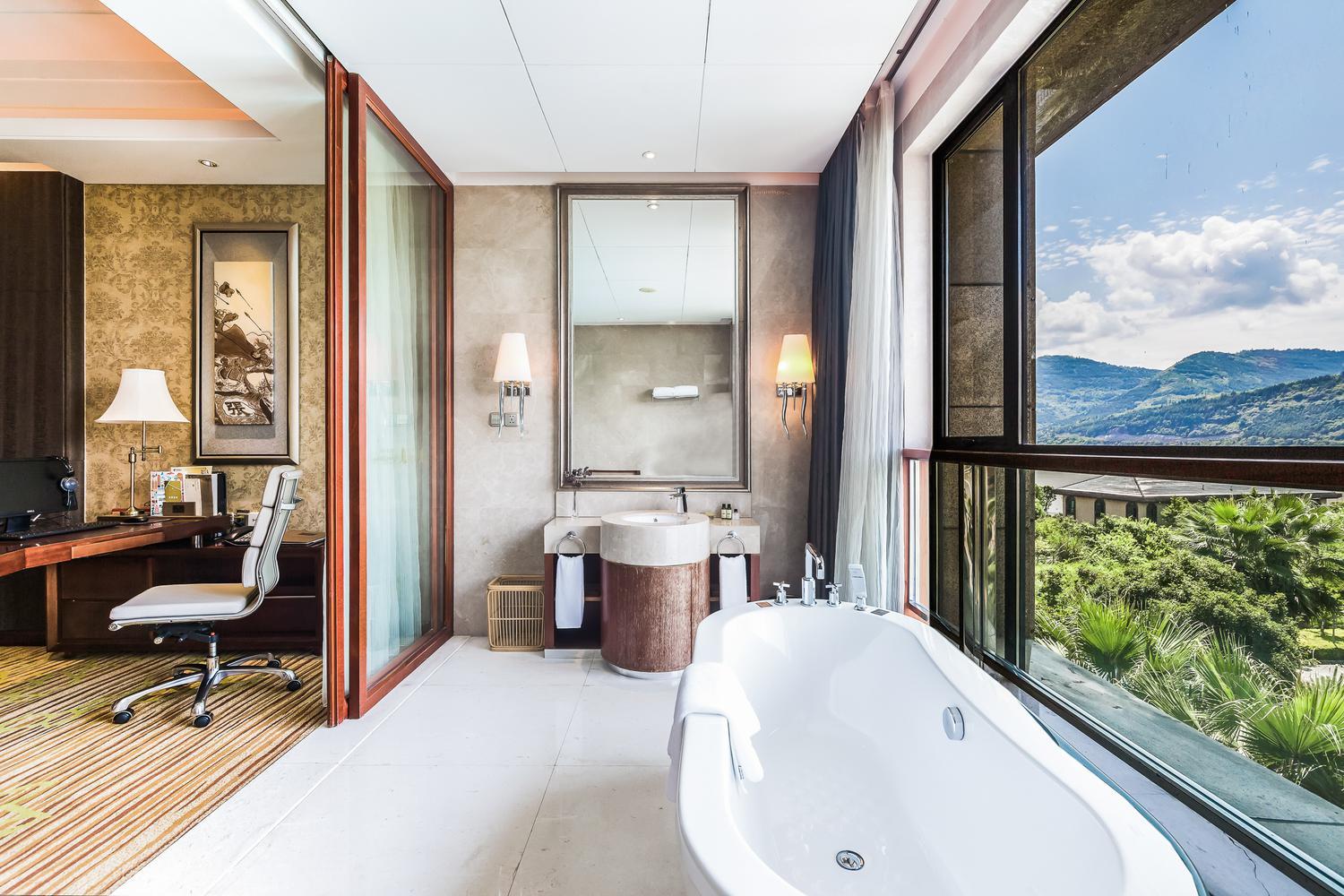 River & Holiday Grand Rezen Hotel YunYang 56/56