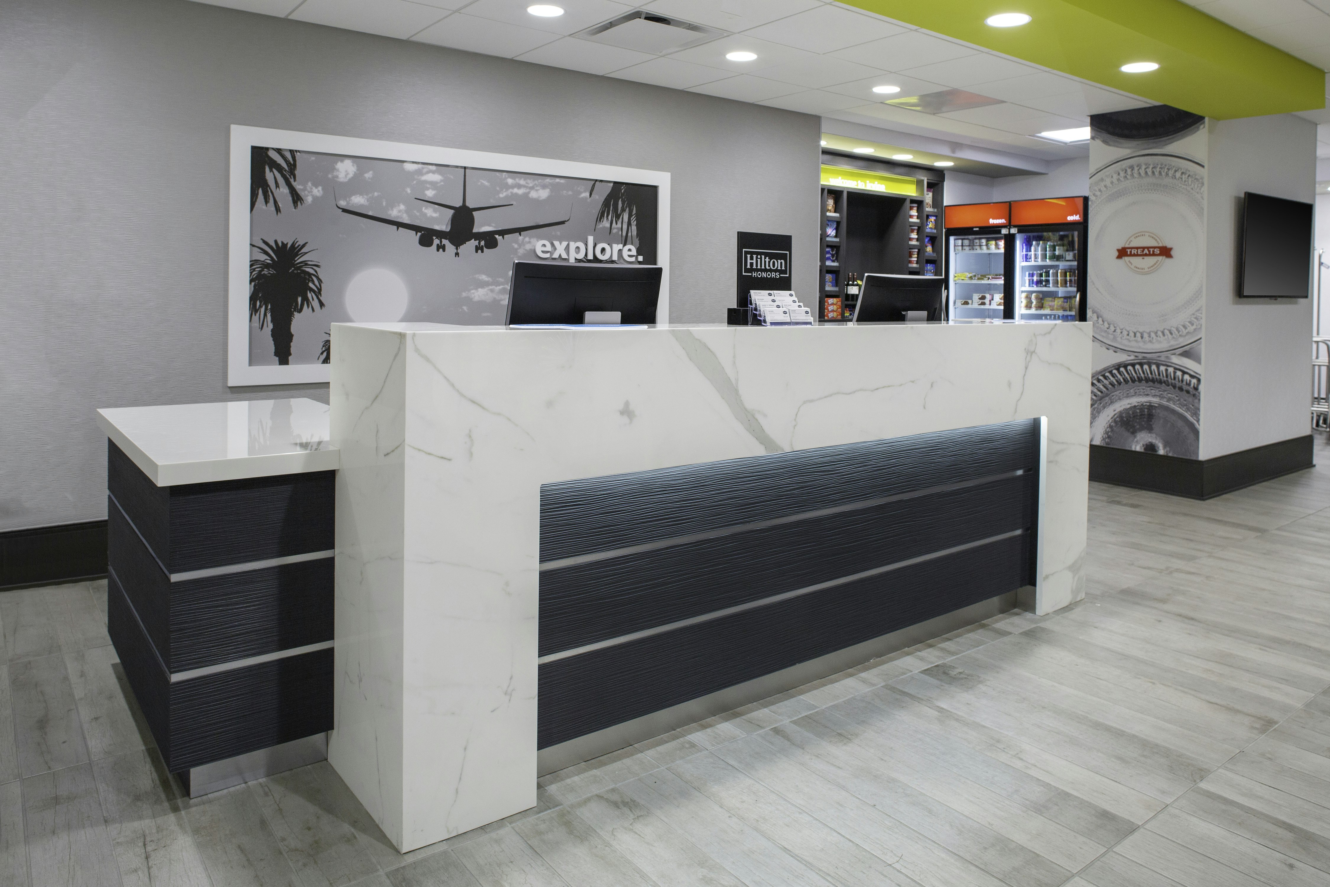 Lobby at Hampton Inn and Suites Irvine Orange County Airport, IRVINE - CA
