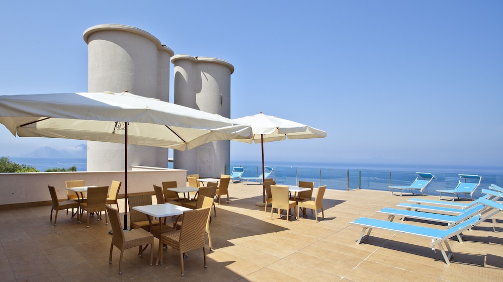 Villa Angelina 33/48