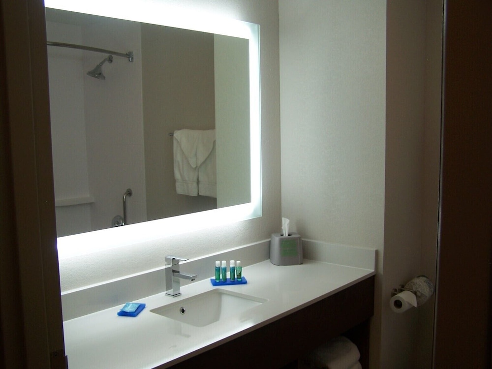 Holiday Inn Express New Albany - Louisville NW 46/50