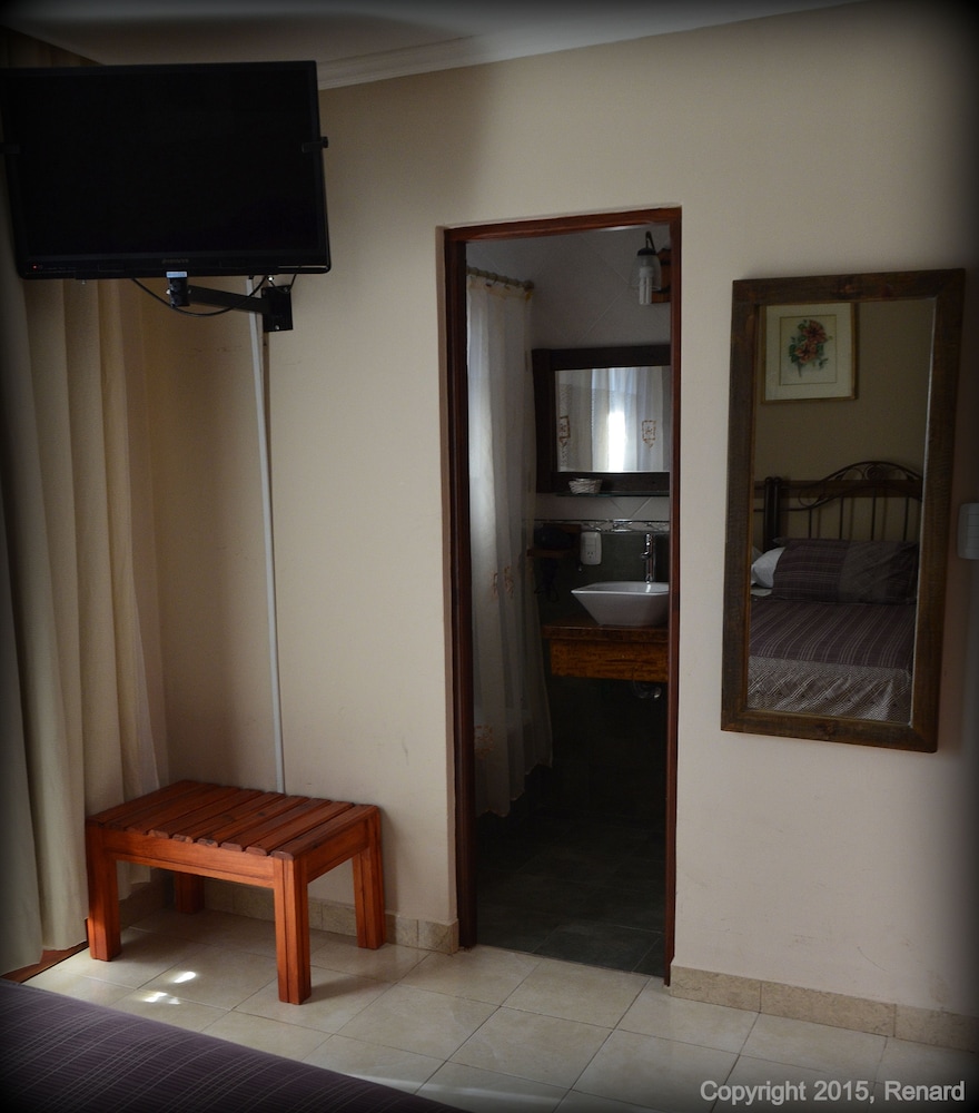 Don Pepe Hotel y Cabanas 46/63