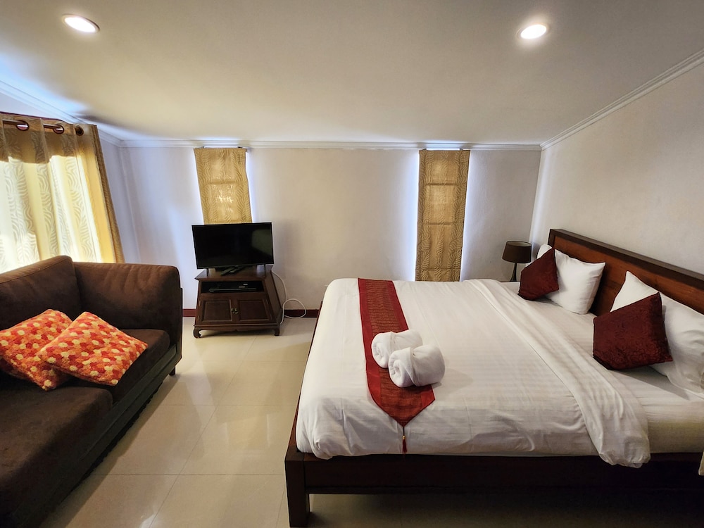 Thiva Pool Villa Hua Hin 38/68
