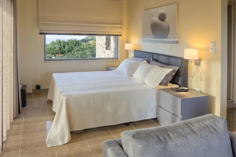 Marini Luxury Apartments And Suites 34/75