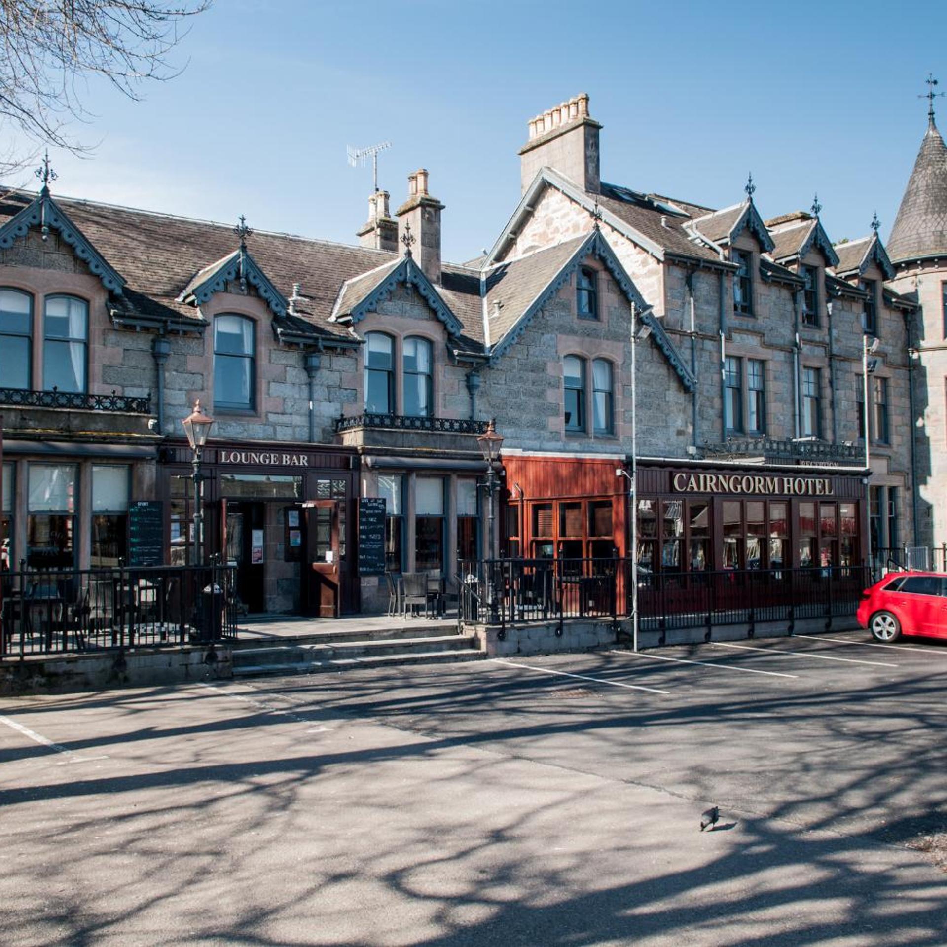 Cairngorm Hotel 52/55