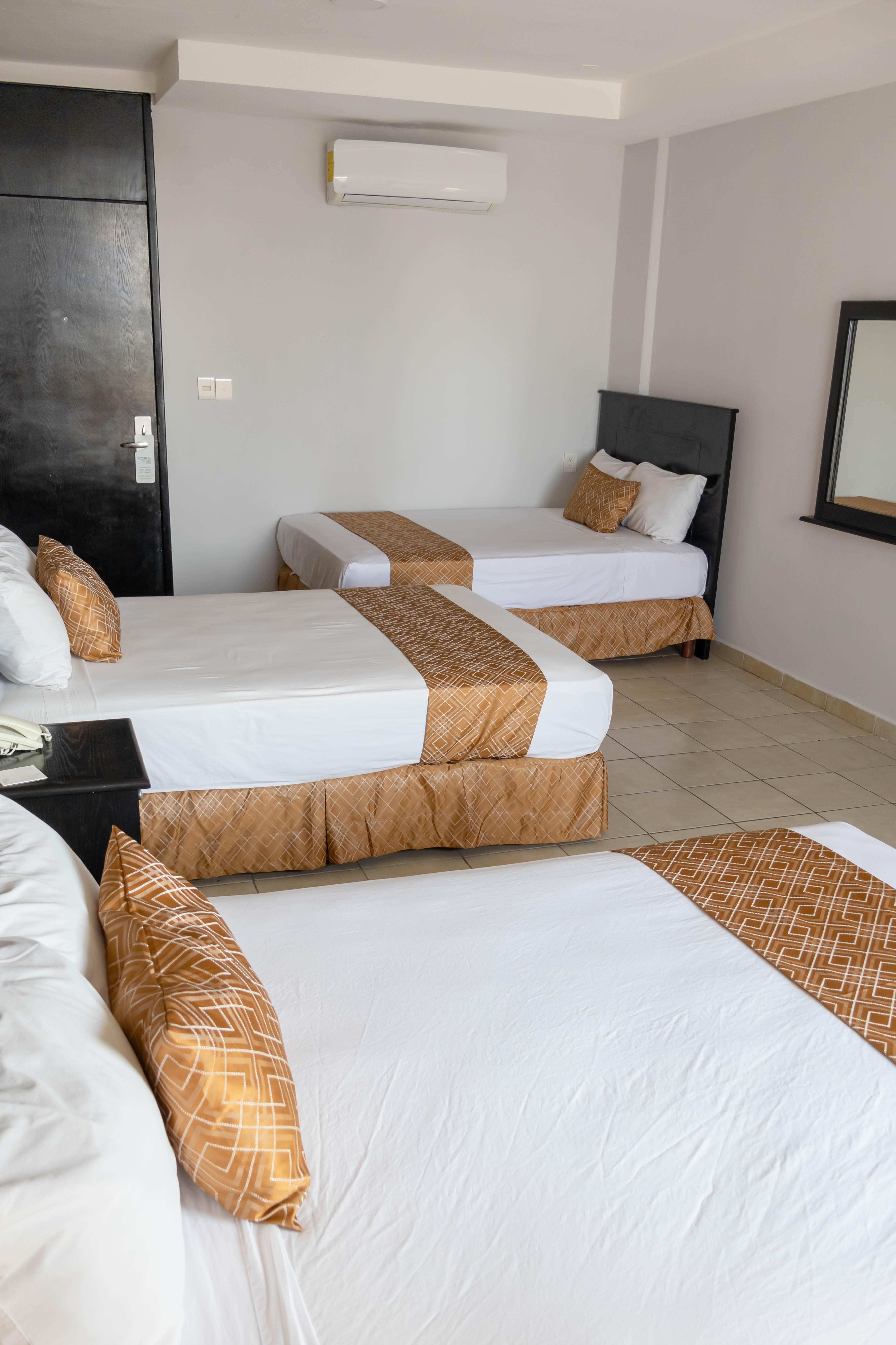 غرفة قياسية ثلاثية، Hotel Costa Verde 2/3