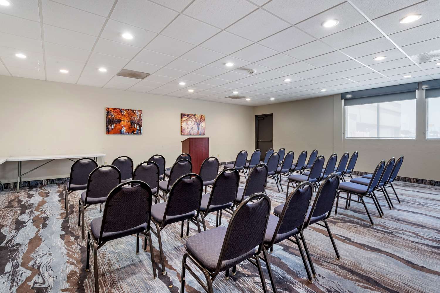 Best Western Plus Mckinney Inn & Suites 32/37