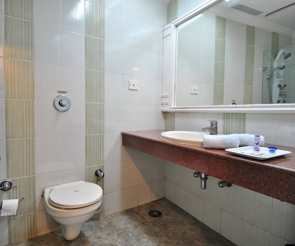 HOTEL SOLITAIRE 26/28