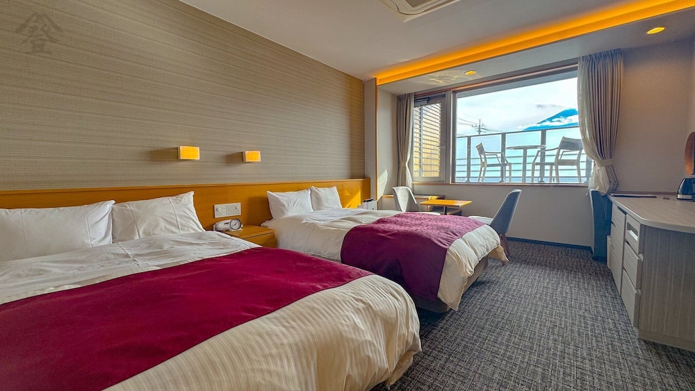 Special, Deluxe, Twin Beds, Mountain View, Terrace