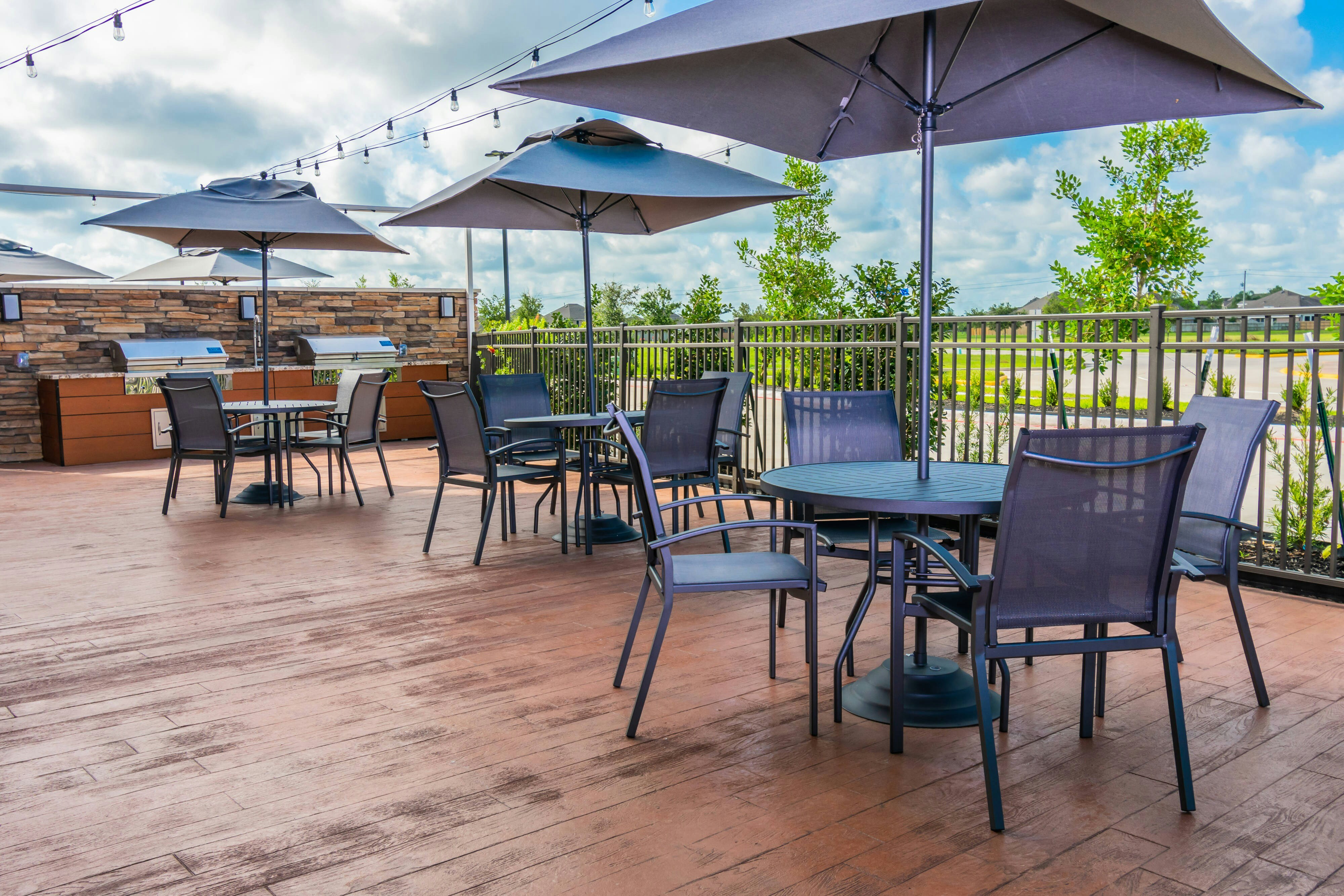 Fairfield Inn & Suites by Marriott Houston League City 2/5