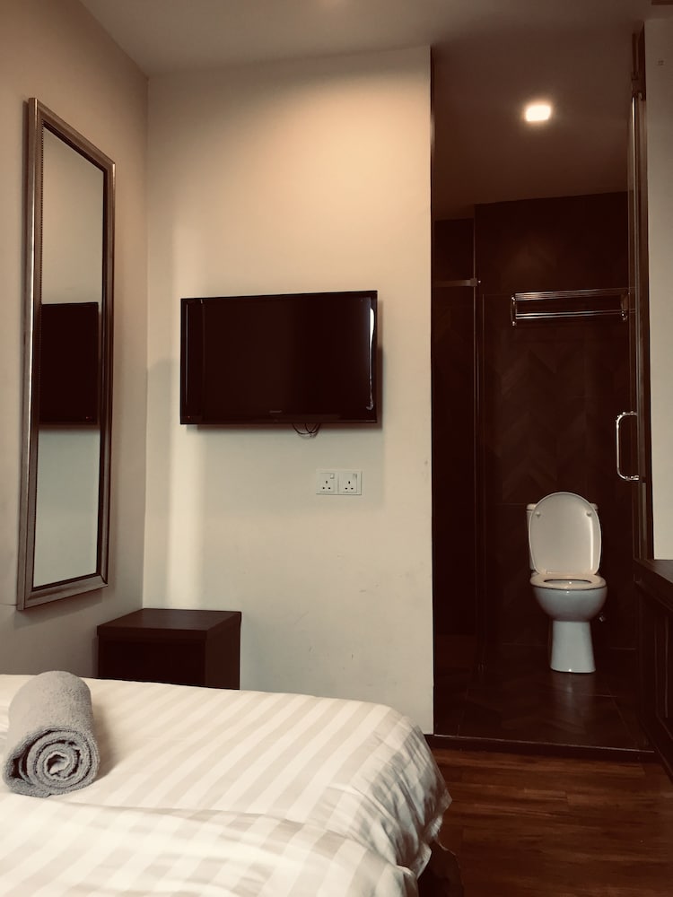 KINO HOTEL 26/51