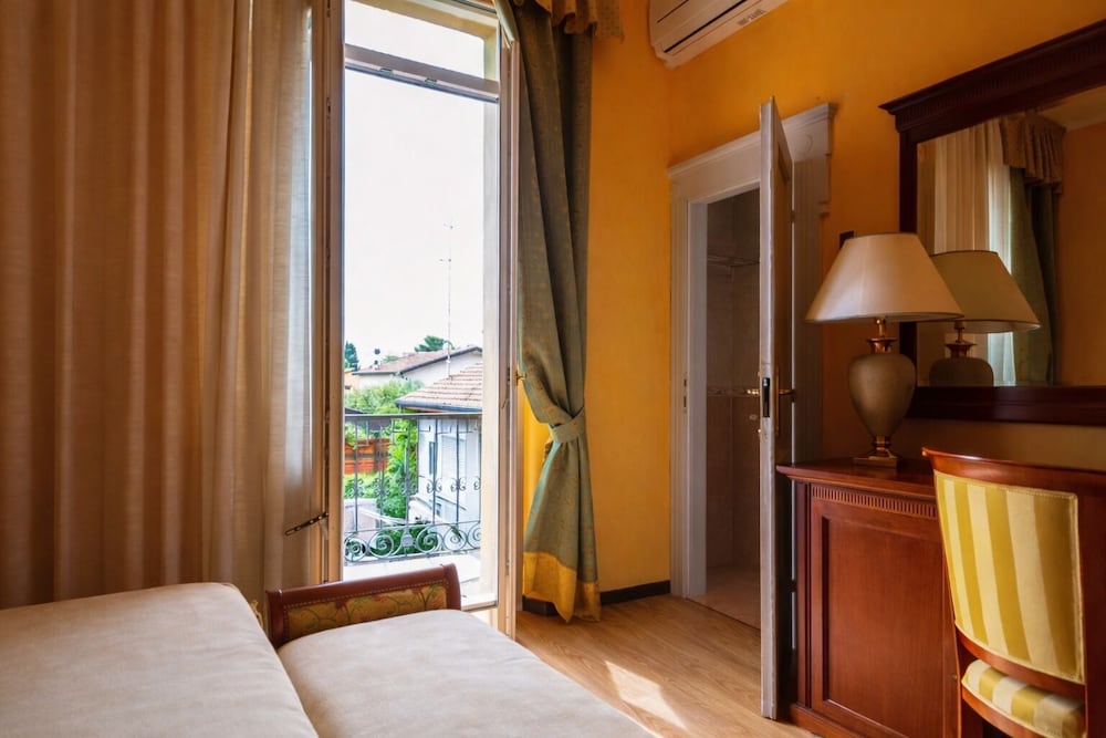 Hotel Maderno 45/46