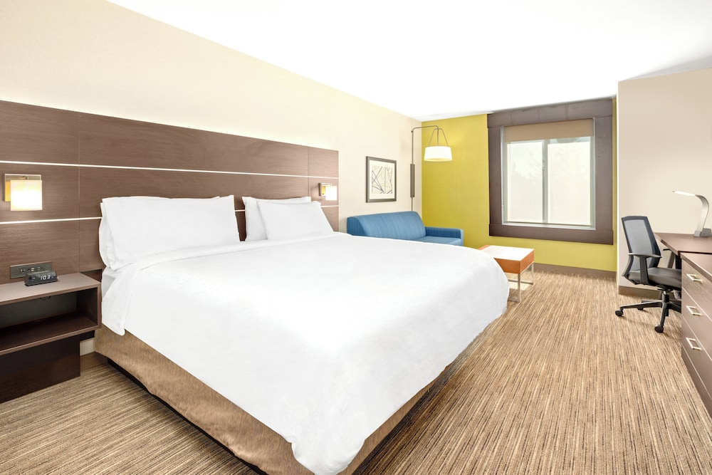 Holiday Inn Express Hotel Suites A Marysville 25/71