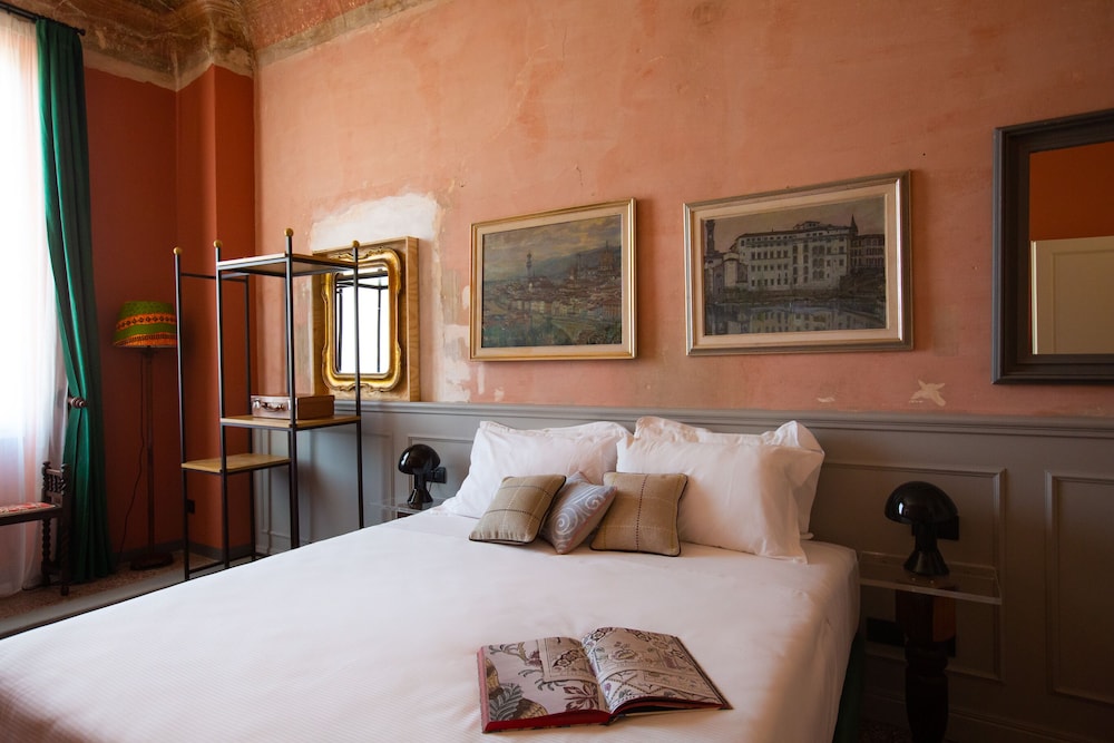 SUPERIOR, DOUBLE BED