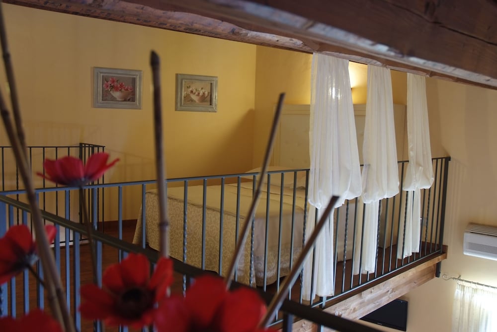 Artemisia Resort 37/43