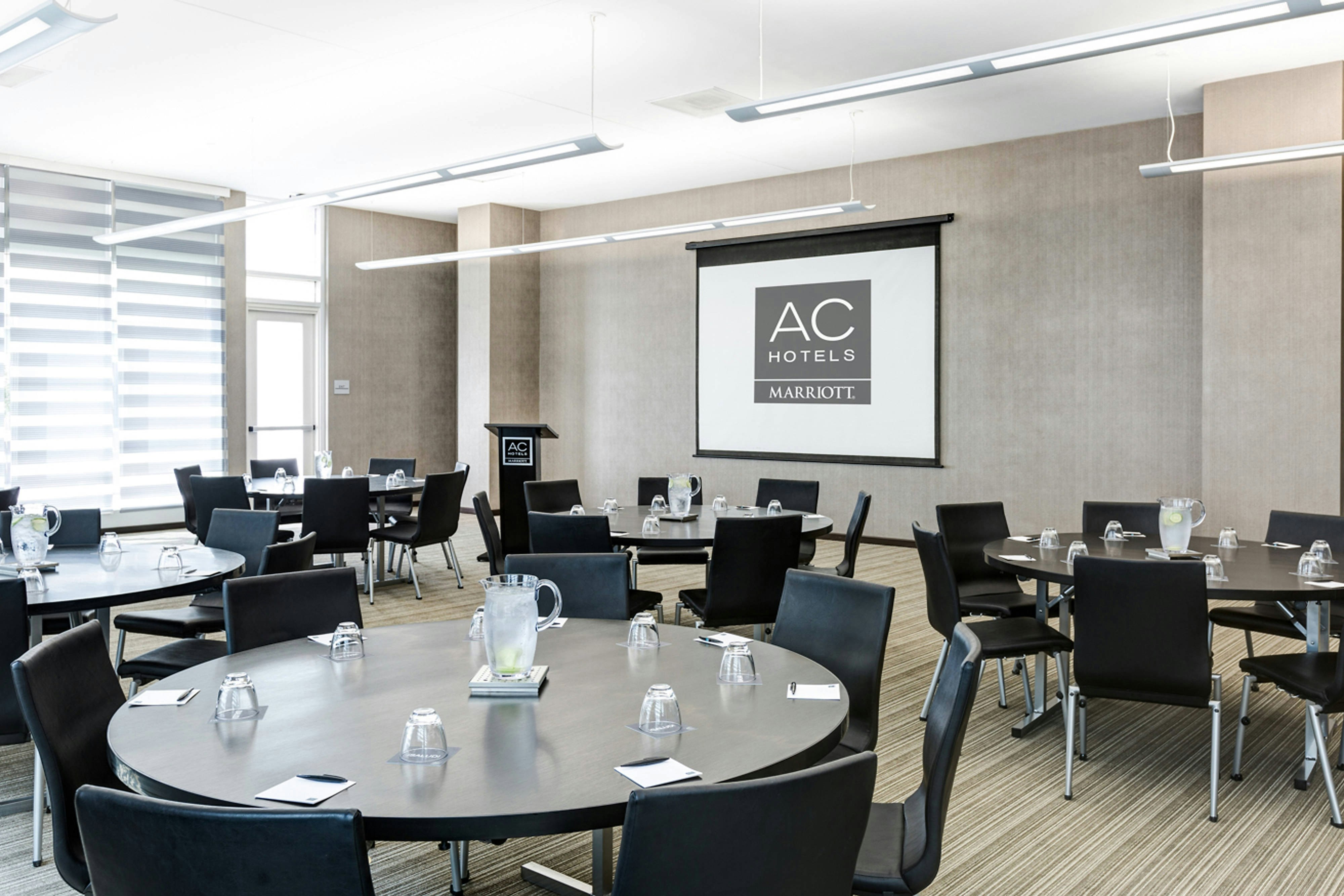 Ac Hotel By Marriott National Harbor Washington D C Area 28/36