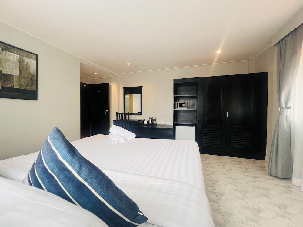 THE MINOTEL 10/60