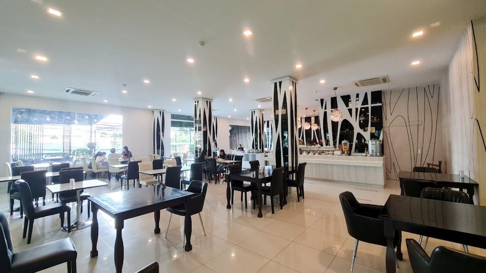Grand Hill Resort And Spa 40/50