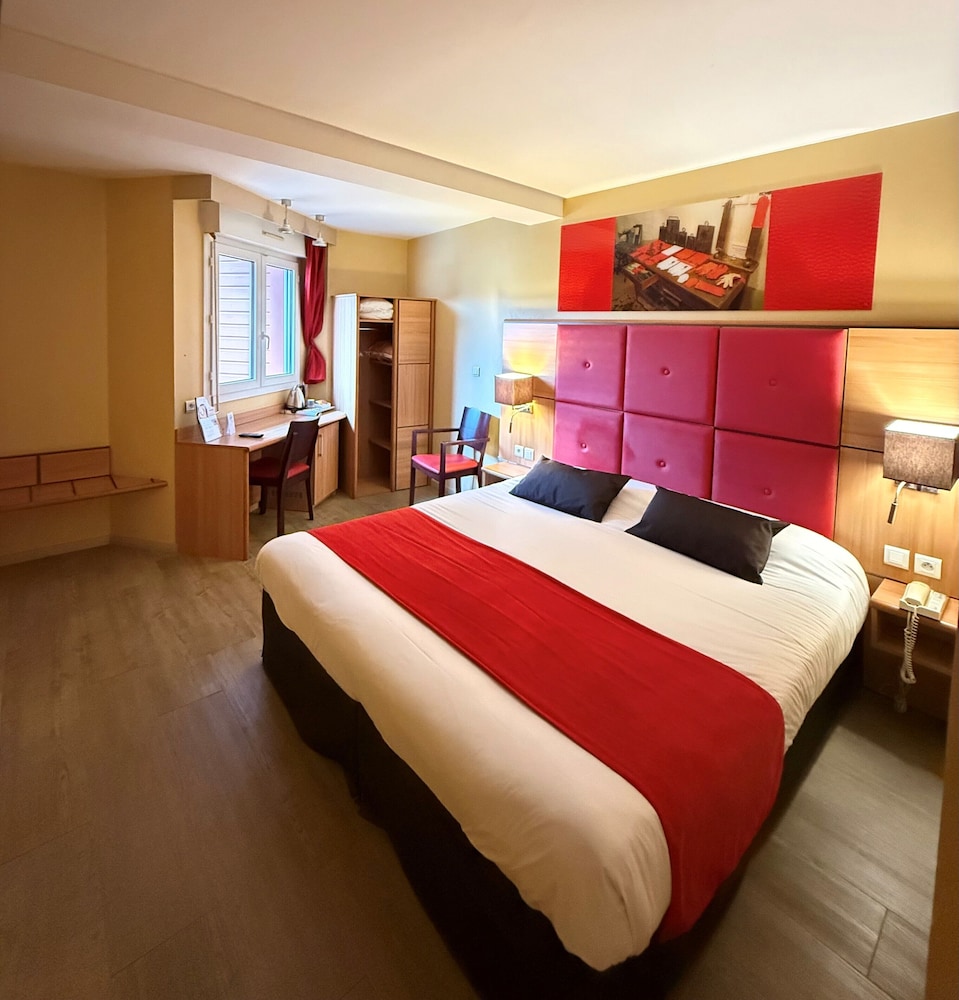 The Originals City, Hotel Le Boeuf Rouge, Saint-Junien 12/56