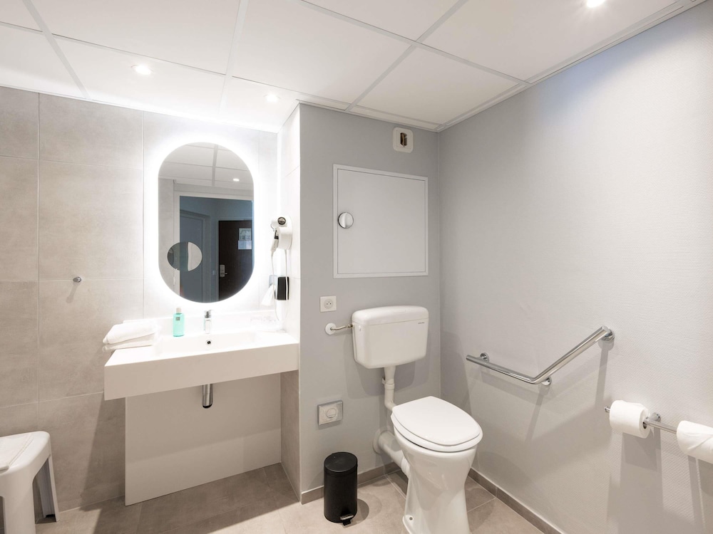 Novotel Macon Nord 74/74