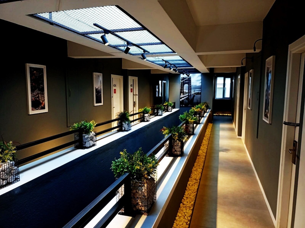 Esin Hotel 5/50