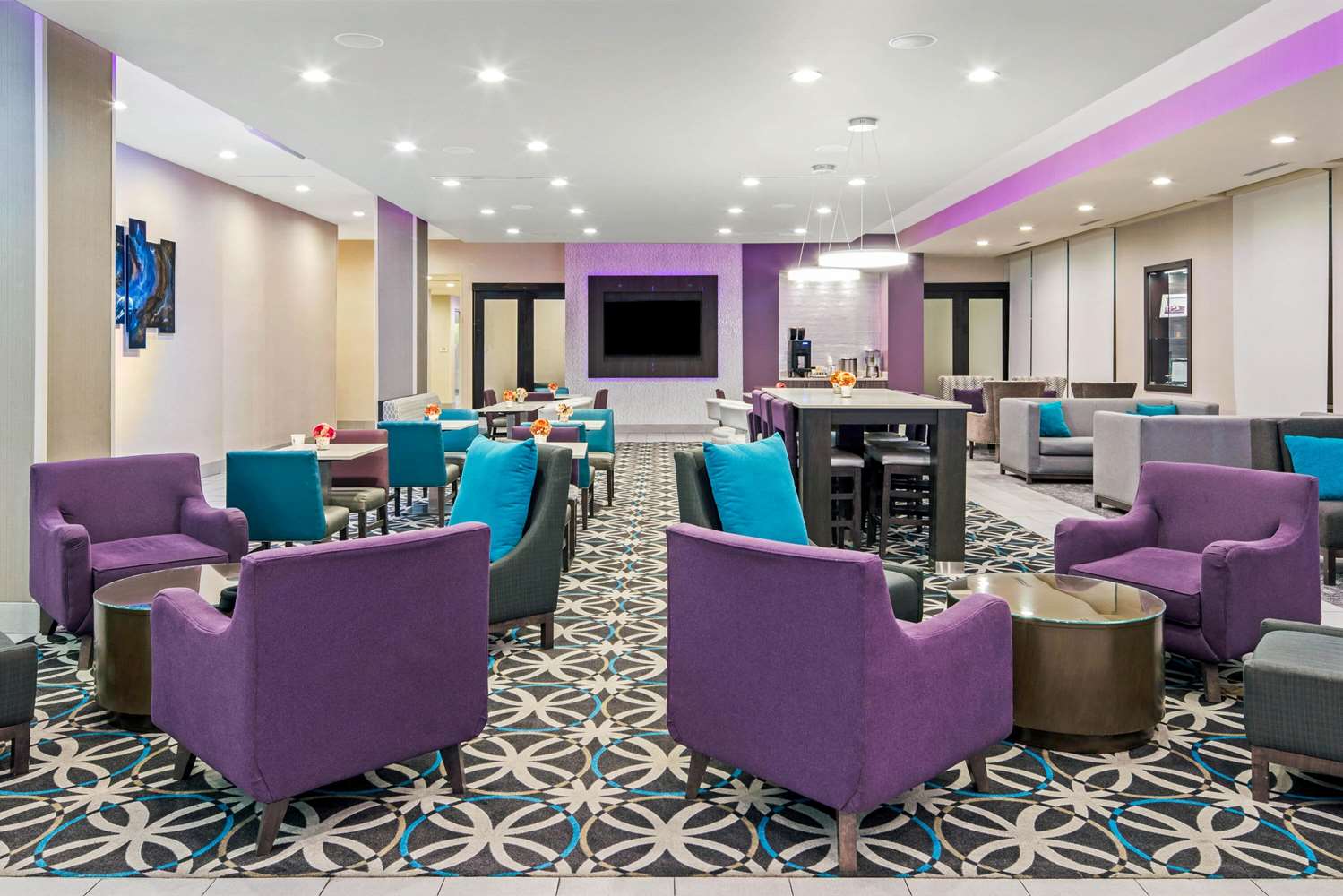 La Quinta Inn Suites By Wyndham Mcallen La Plaza Mall 52/62