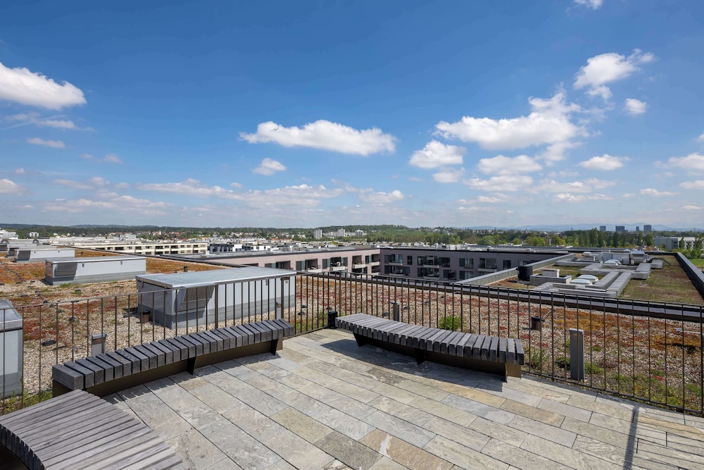 Radisson Hotel & Suites Zurich 45/50