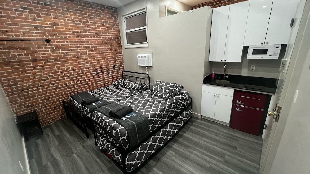 Private, Double and Twin Beds, Private Bathroom