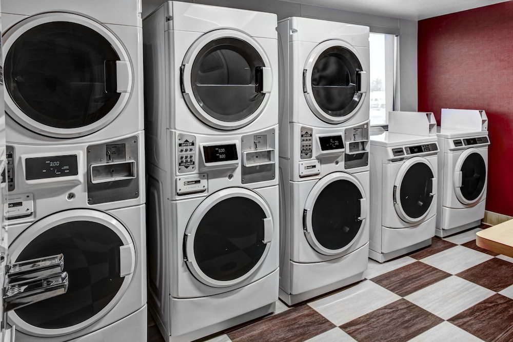 TOWNEPLACE SUITES BAKERSFIELD WEST 1/42