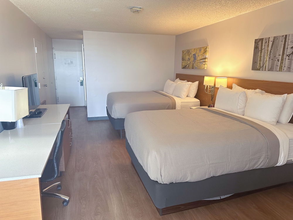 Quality Inn & Suites Fort Collins East 19/58