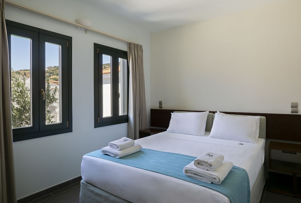 KRINOS SUITES HOTEL 11/50